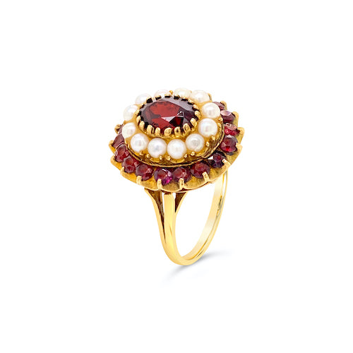 Vintage garnet and pearl clearance ring