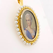 Load image into Gallery viewer, Hand Painted Pendant/ Brooch in Gold

